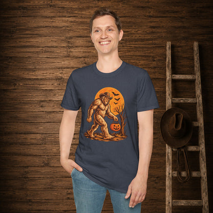 Halloween Squatch   Adult Size T-Shirt